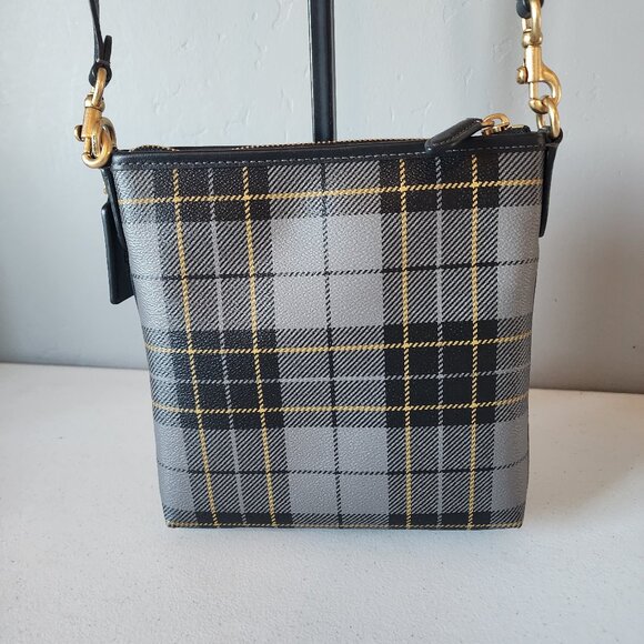 Coach Crossbody "LIKE NEW" - Picture 5 of 16